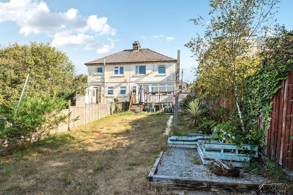 Property photo 1 of 13 1 - Back Garden