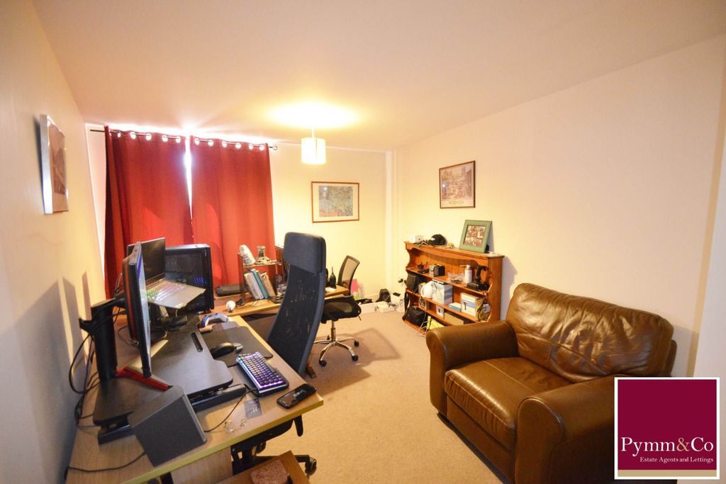 Property photo 3 of 5