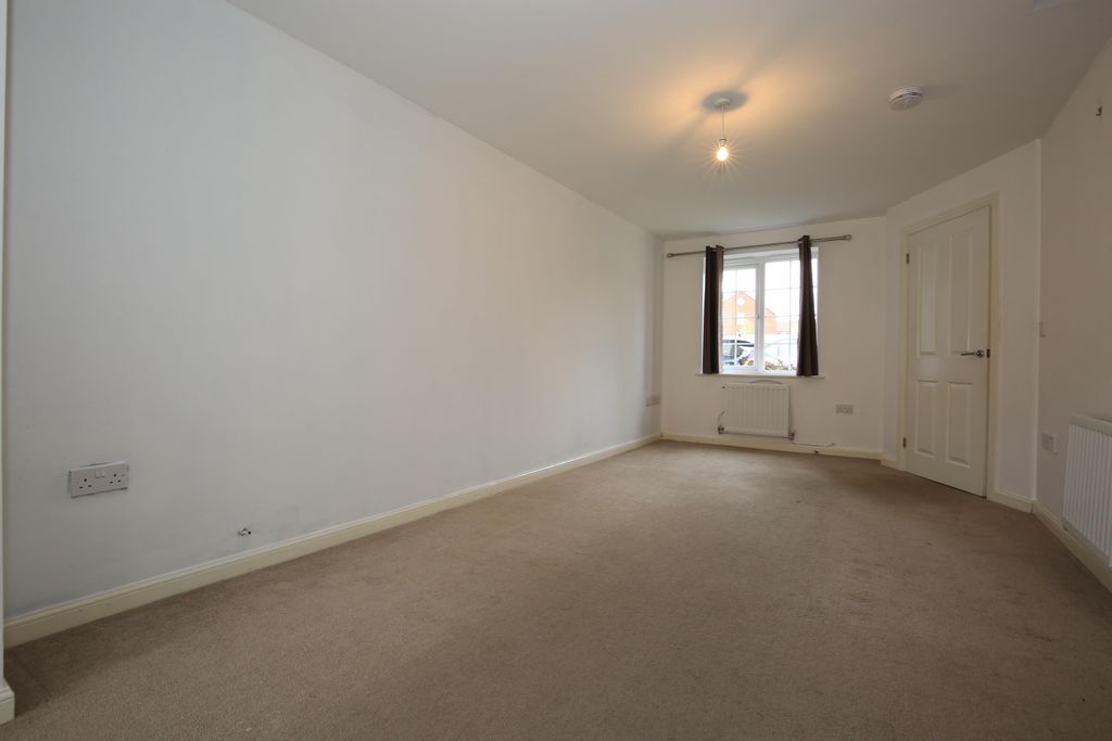 Property photo 2 of 9 Living Room