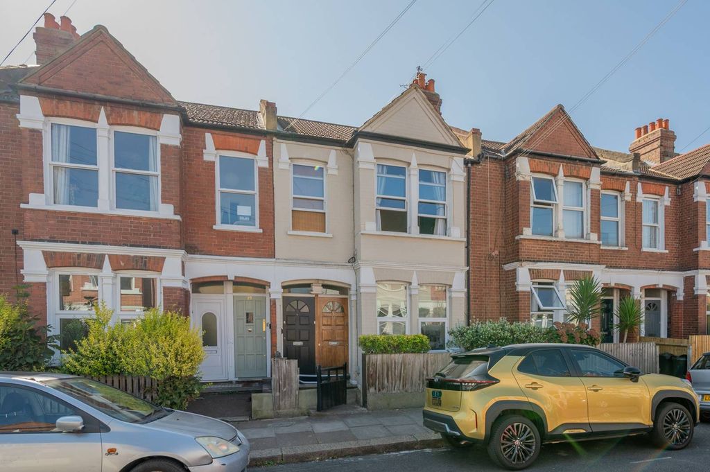 Property photo 2 of 13