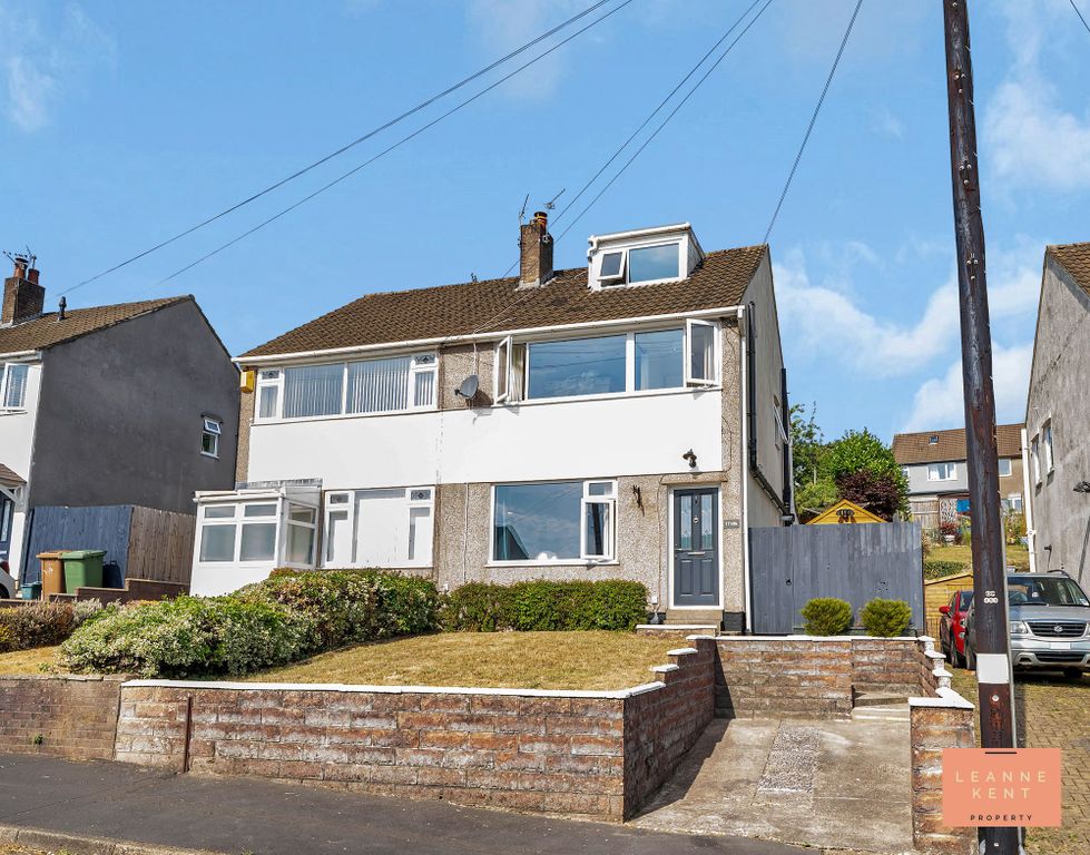Property photo 1 of 42