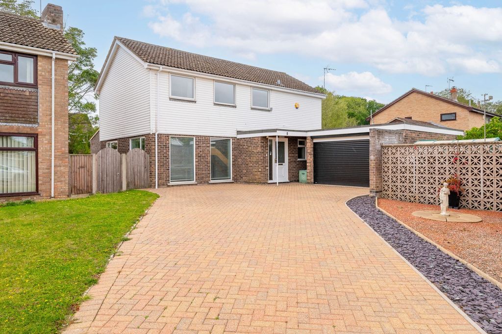 Property photo 1 of 30