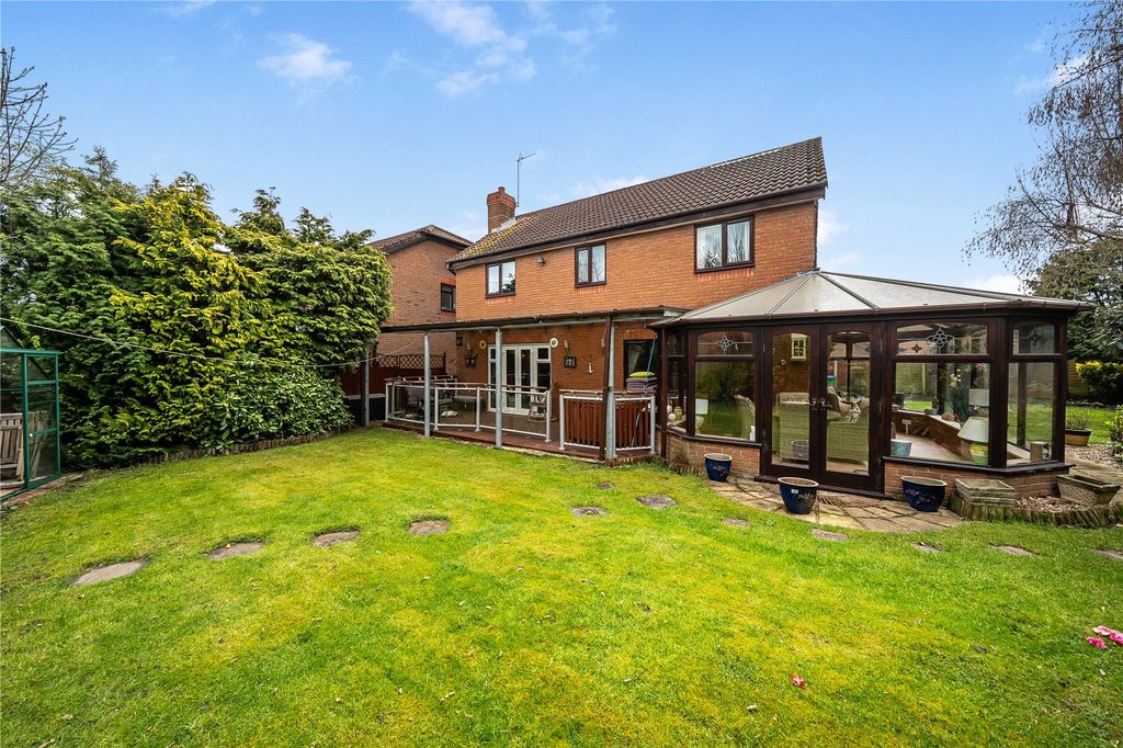 Property photo 2 of 32 Picture No. 23