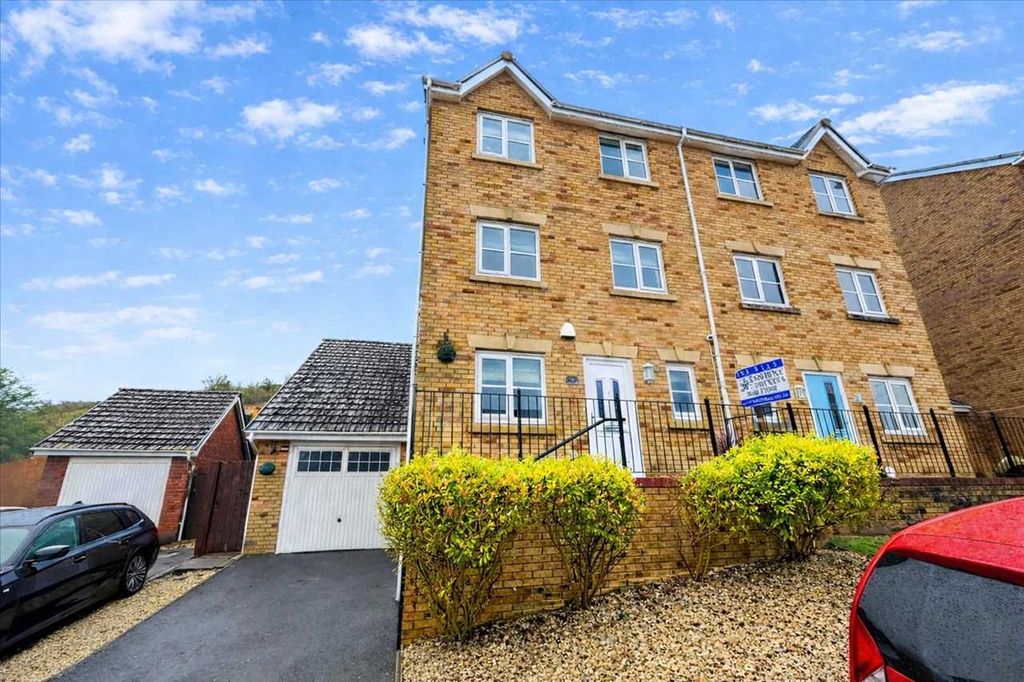 Property photo 1 of 28 Main Picture