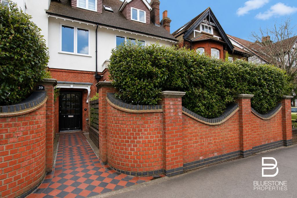 Property photo 1 of 14