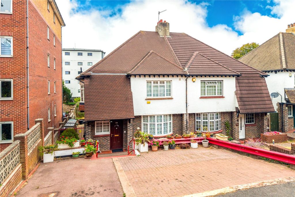 Property photo 2 of 36 Picture No. 38