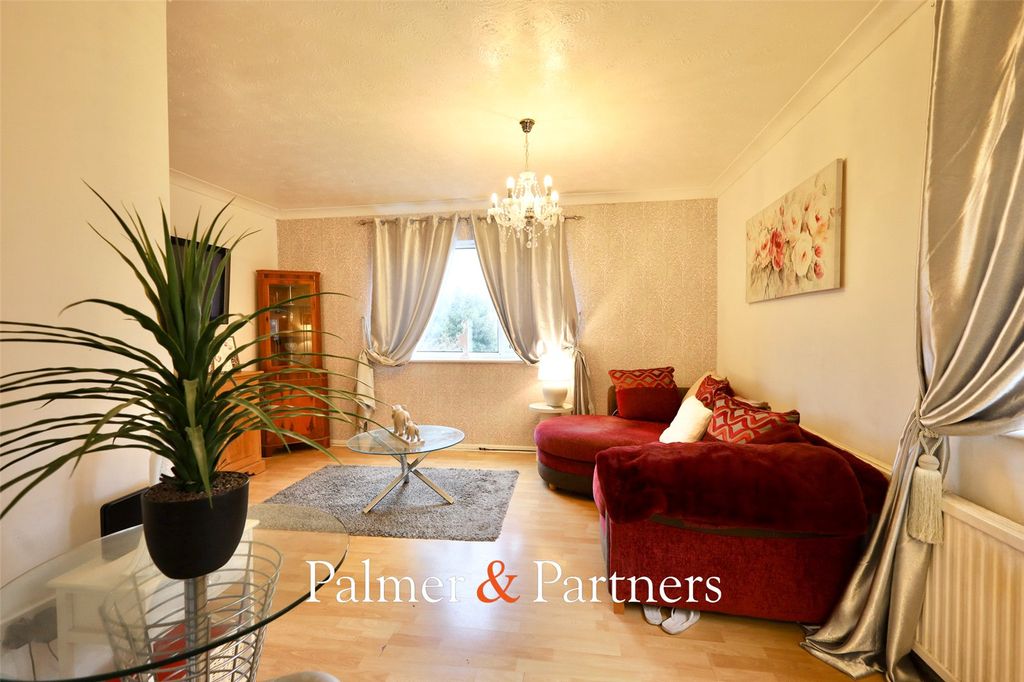 Property photo 3 of 11 Picture No. 06