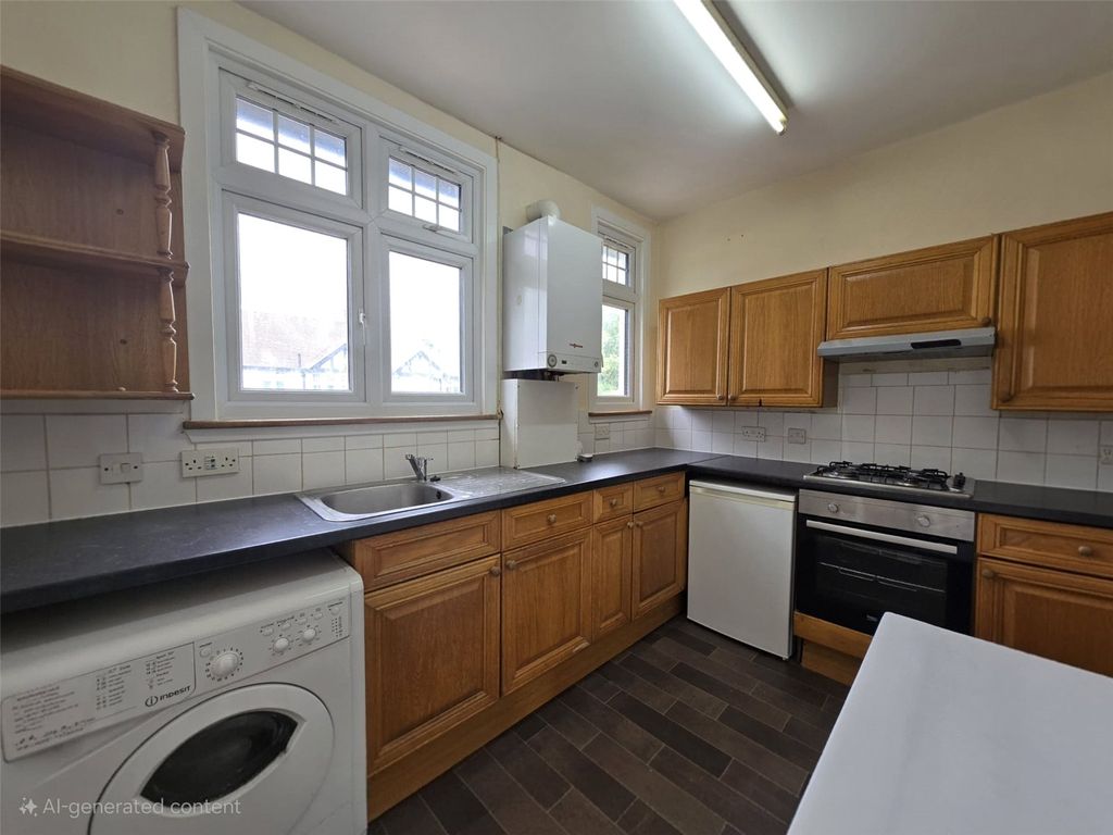 Property photo 2 of 6 Picture No. 35