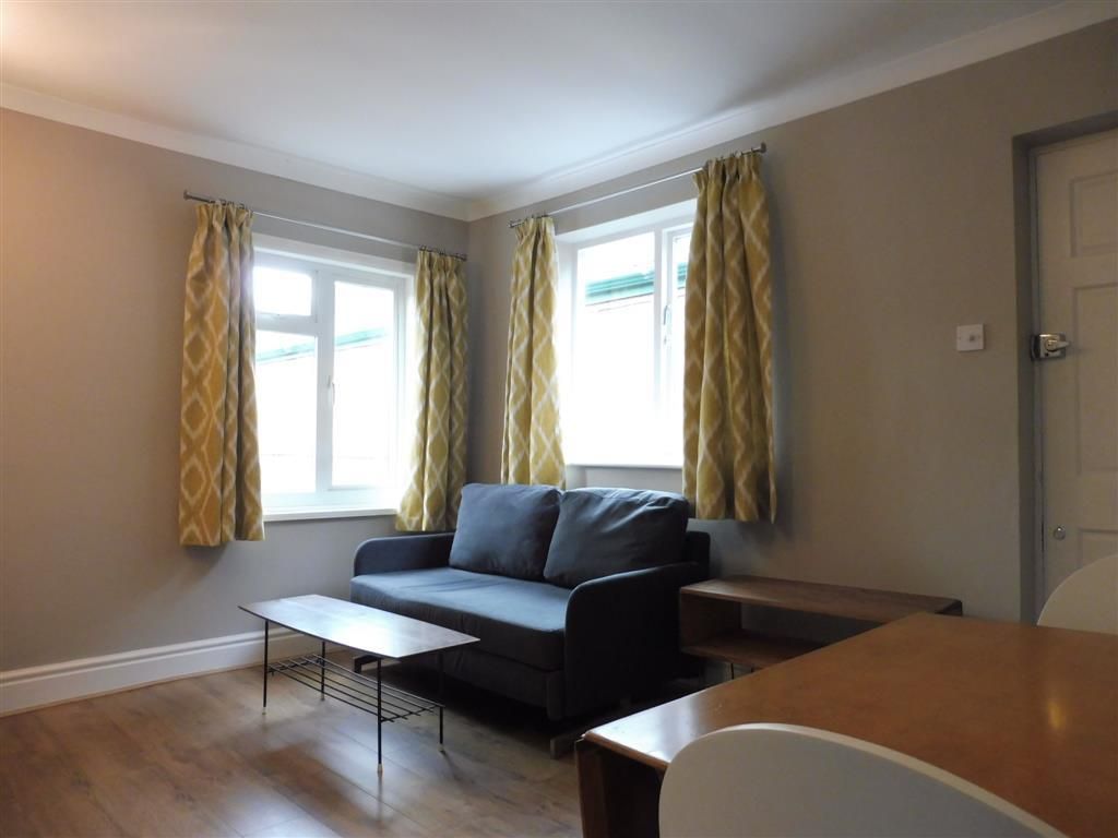 Property photo 2 of 10 Living Room