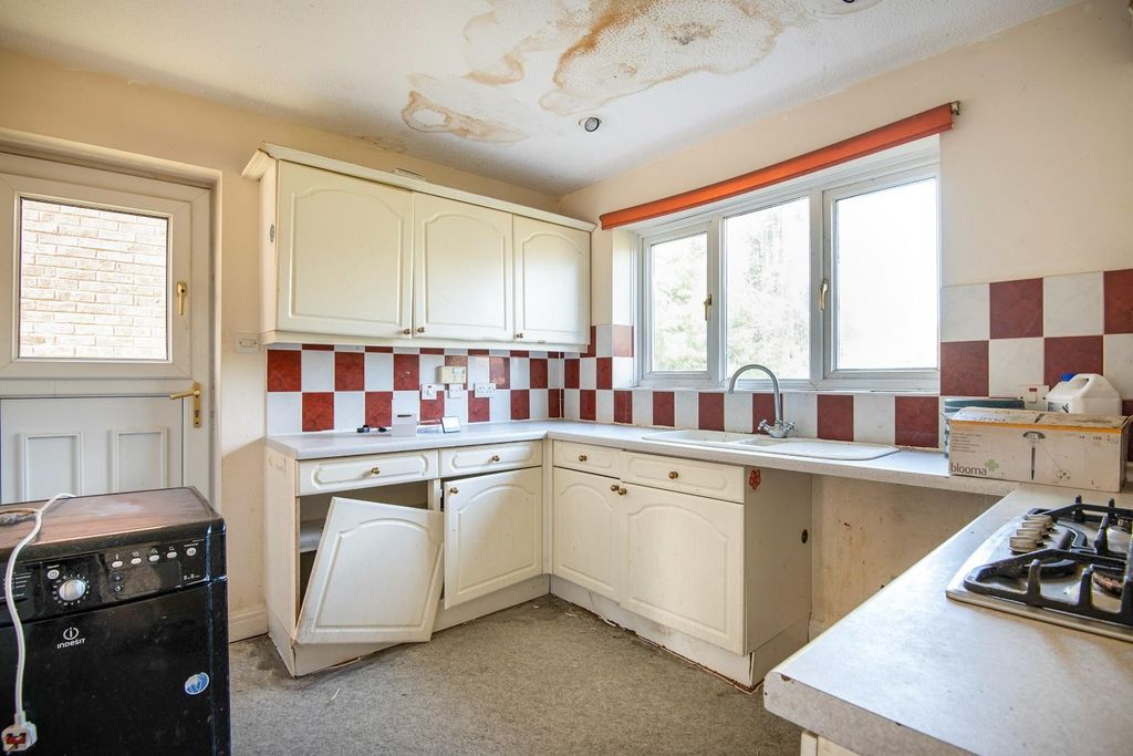 Property photo 3 of 18 6Deanheadgrove-8.Jpg