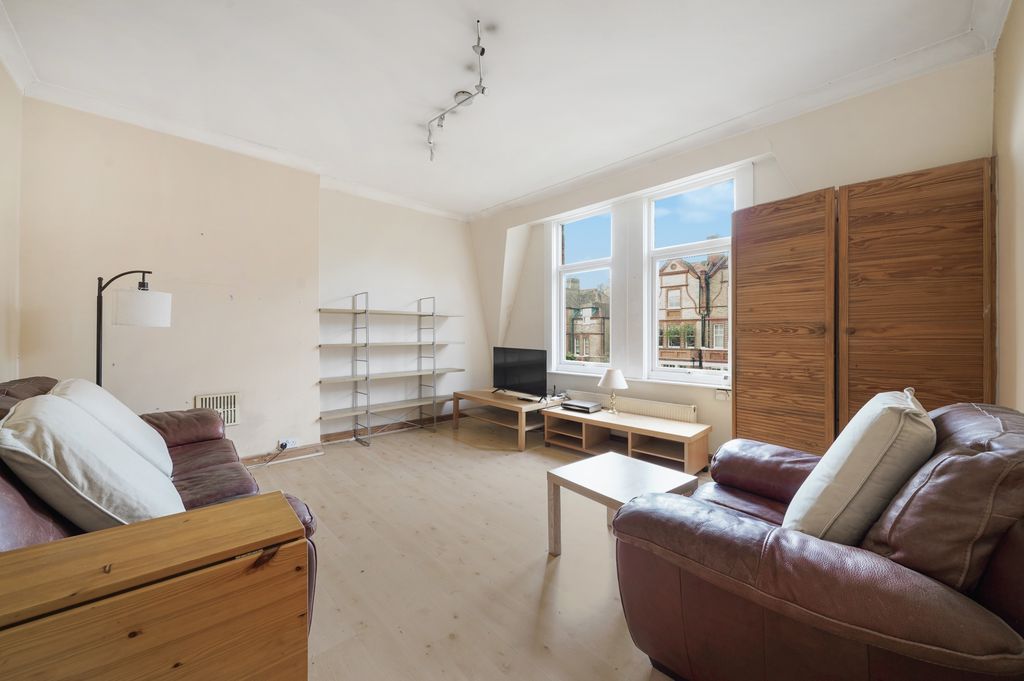 Property photo 2 of 12 Photo 11