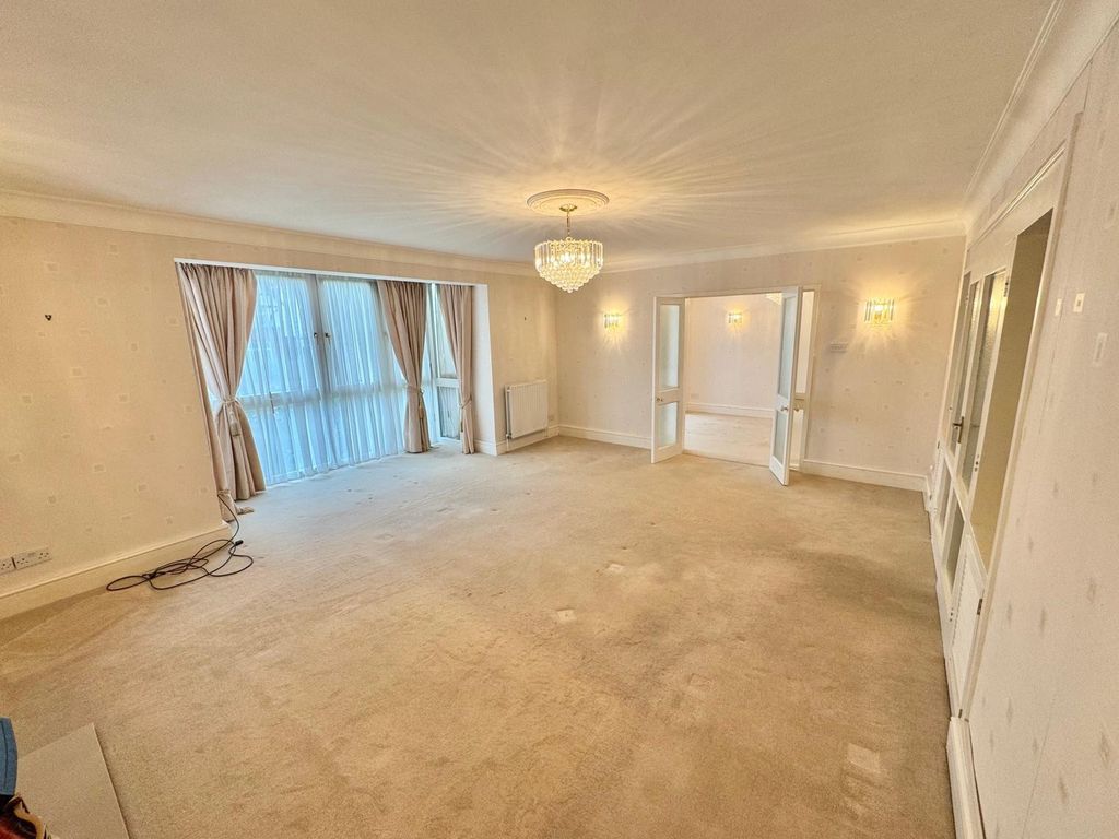Property photo 2 of 16 Photo 20