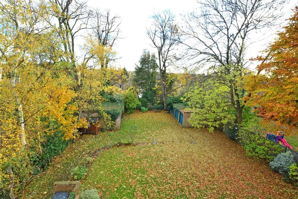 Property photo 3 of 15 Picture No. 12