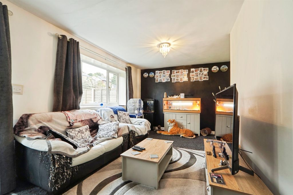 Property photo 3 of 17