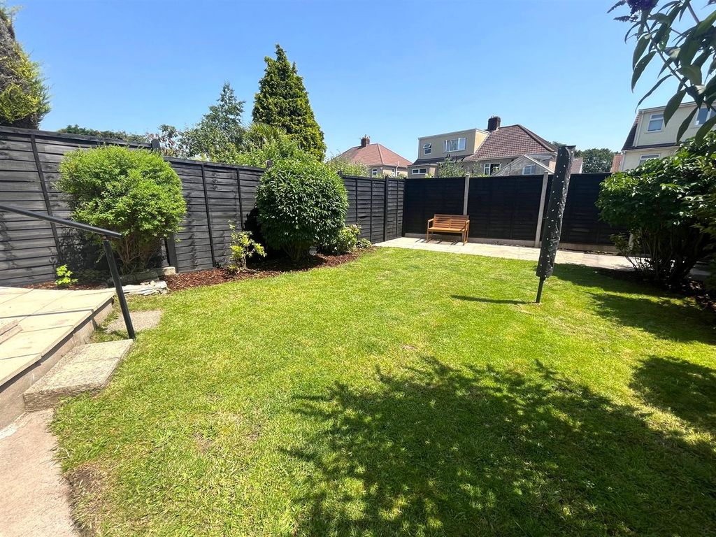 Additional image 19 of 4 bed semi-detached house for saleHutton Close, Westbury-On-Trym, Bristol BS9