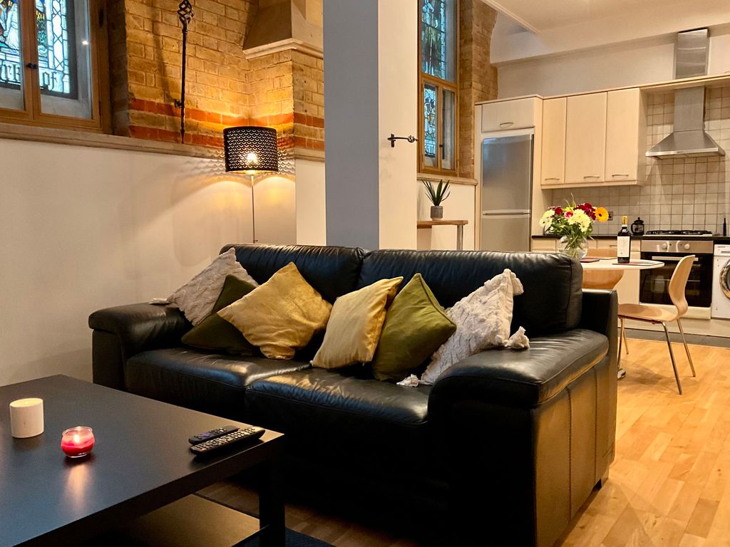 Property photo 3 of 23