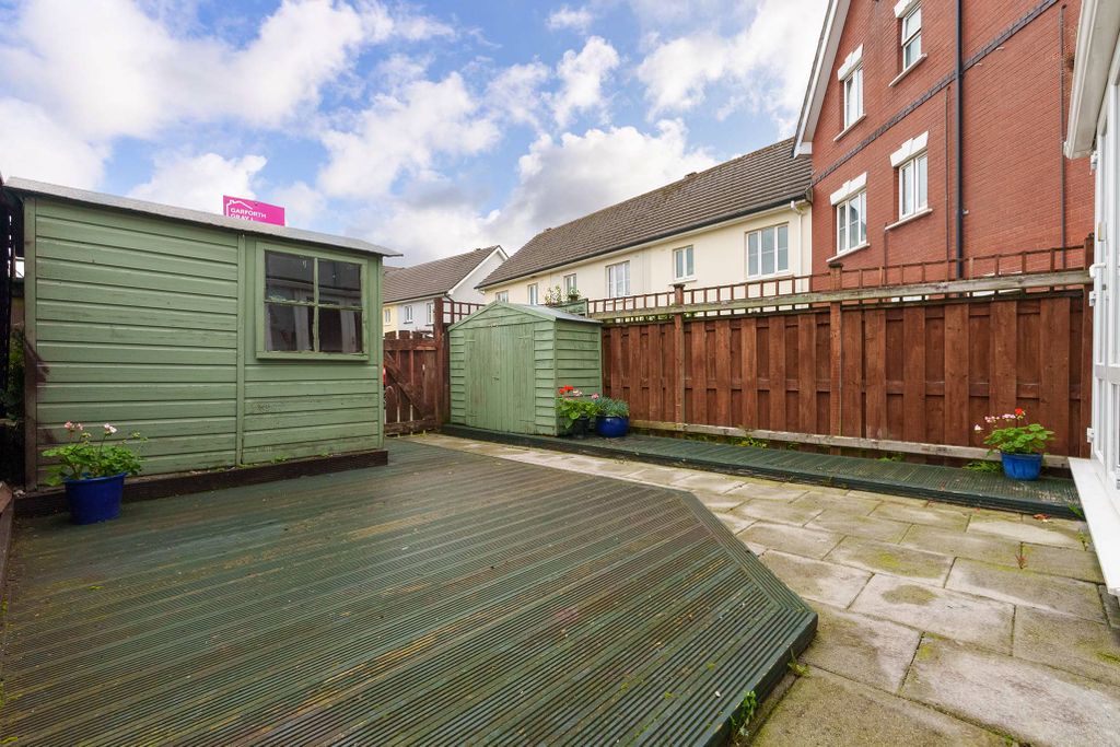 Property photo 2 of 13