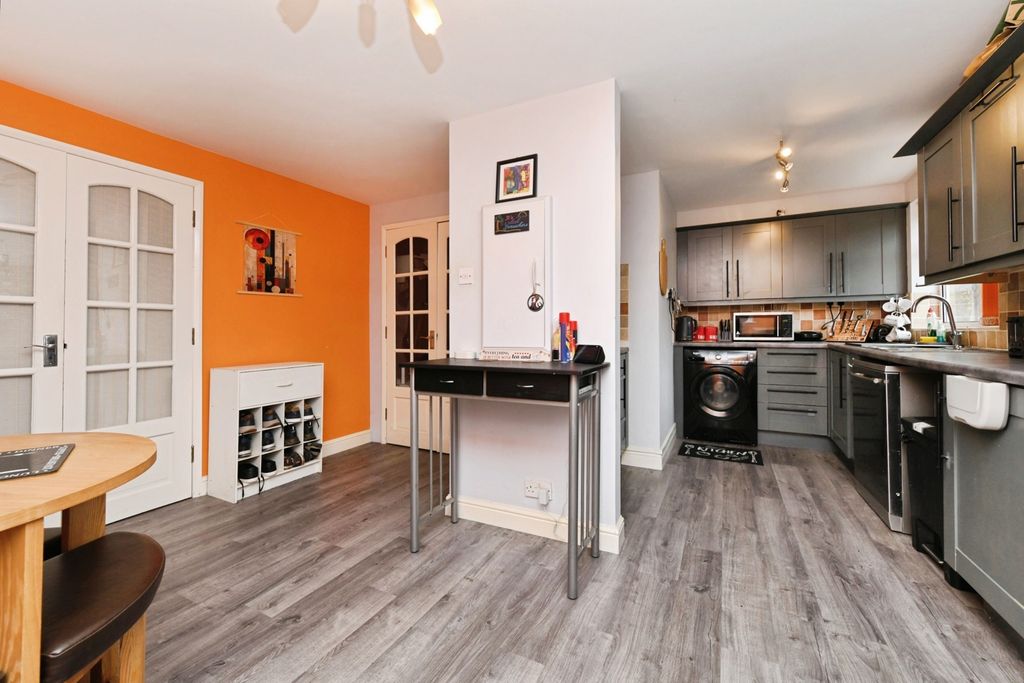 Property photo 3 of 14 Pbox-Img.Jpg