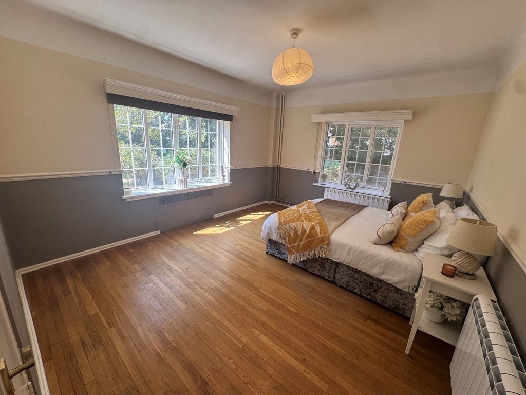 Property photo 2 of 14 Picture No. 04