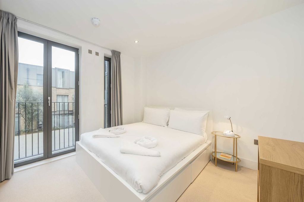 Property photo 3 of 8