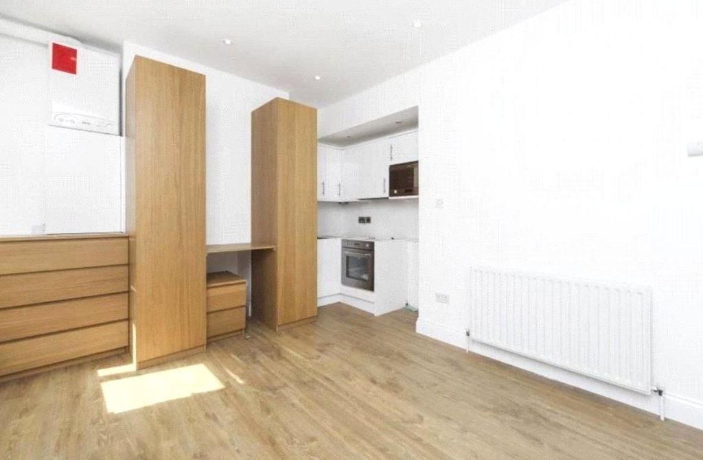 Property photo 1 of 8 Main-Image-559
