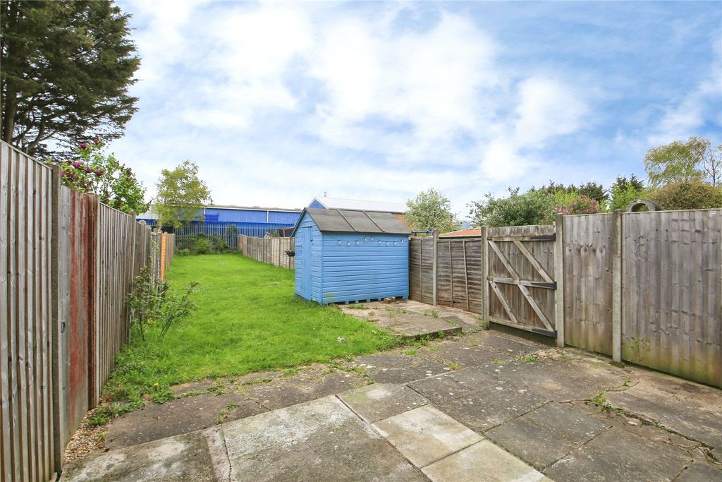 Property photo 3 of 17 Picture No. 28