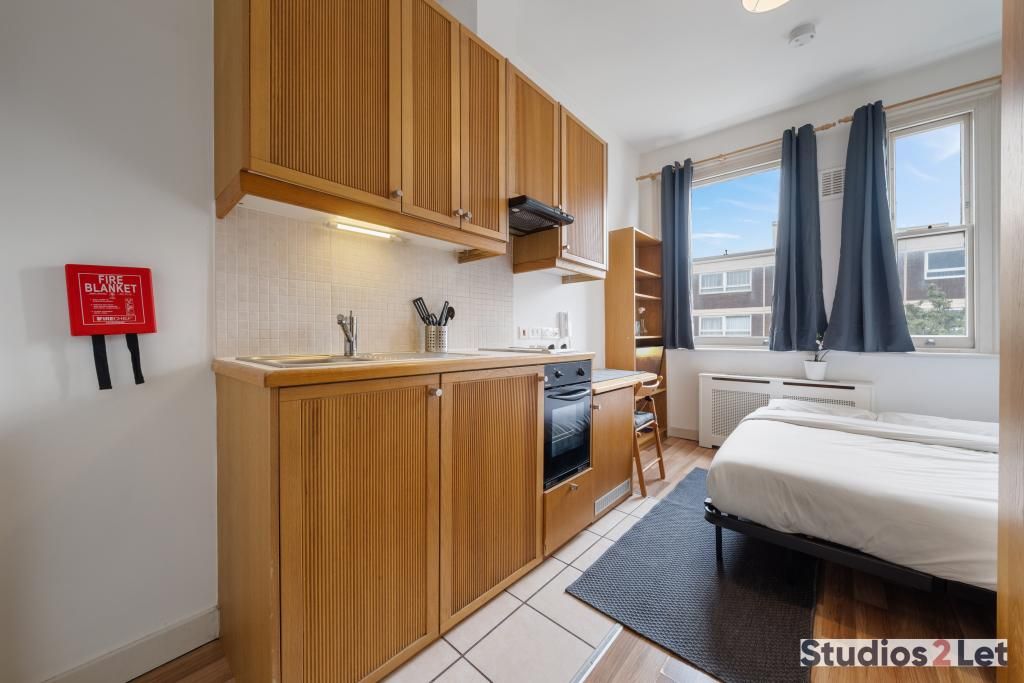 Property photo 1 of 11 Studio To Rent