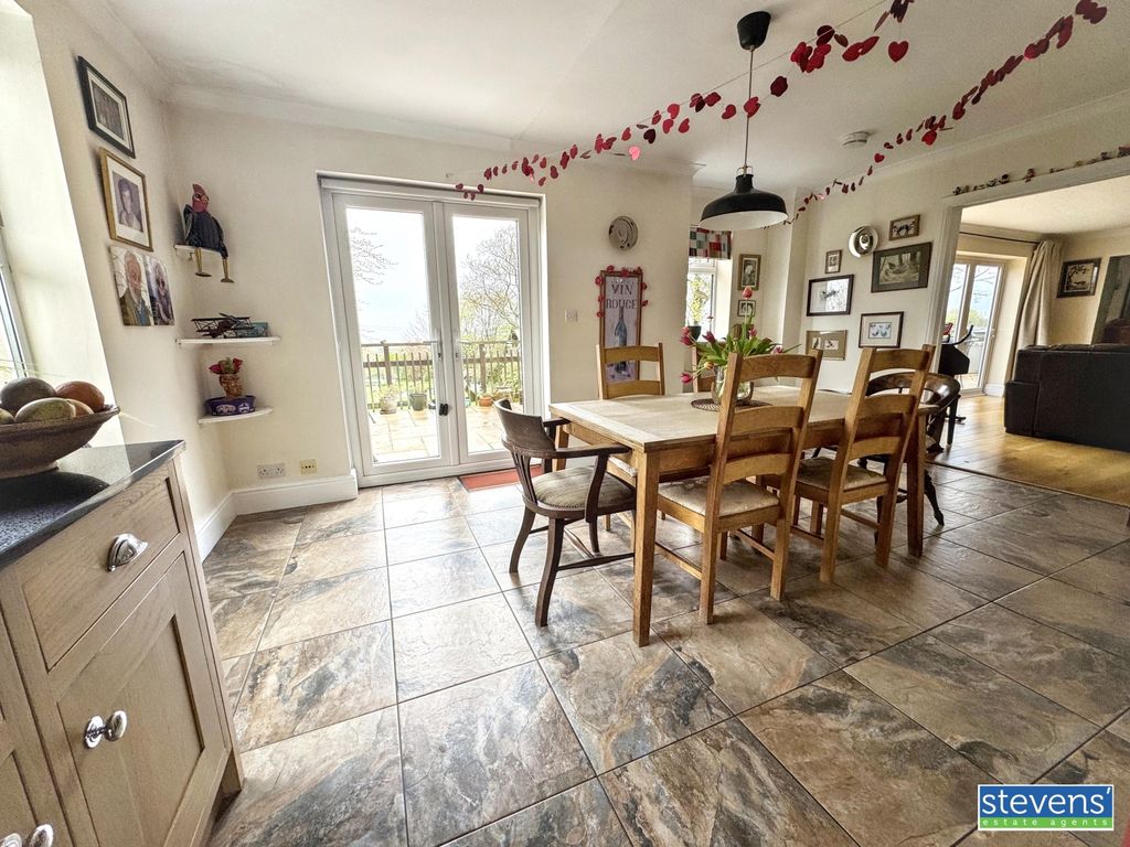 Property photo 2 of 33 Img_9297
