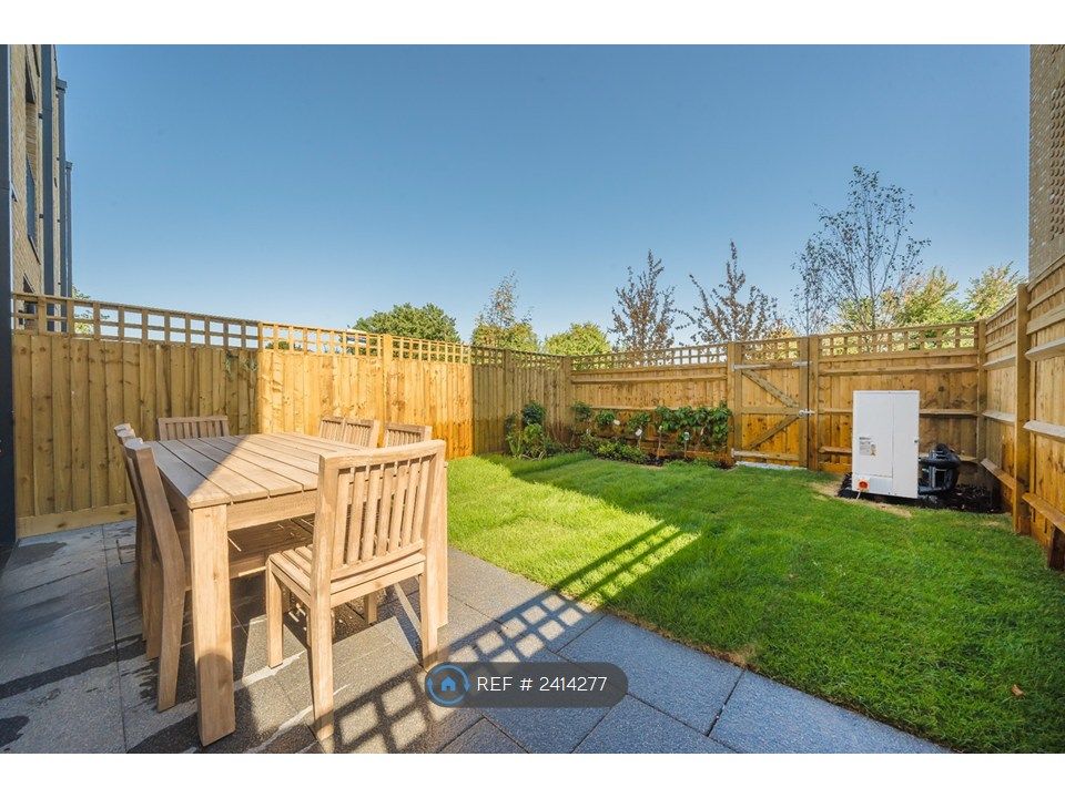Property photo 3 of 17