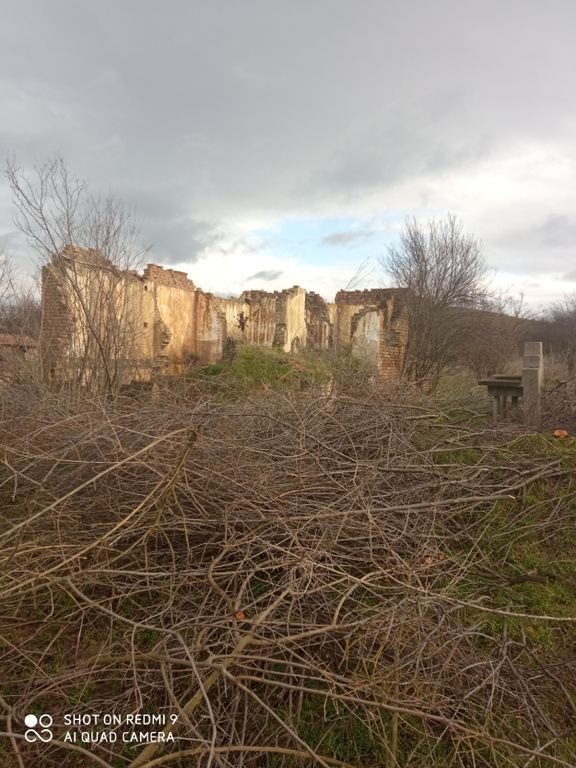 Property photo 2 of 3