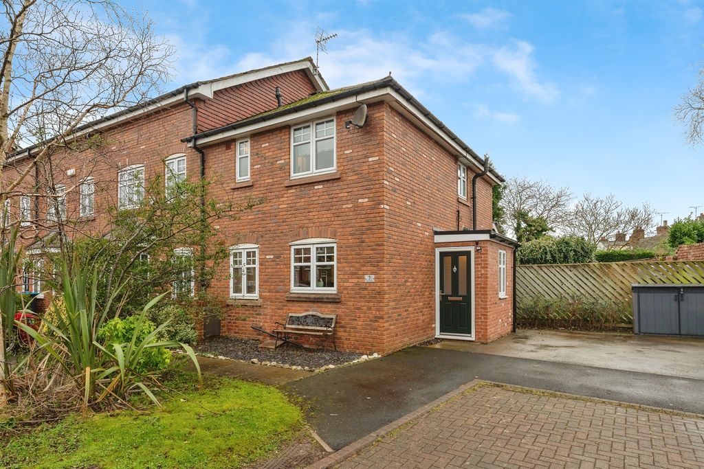 Property photo 1 of 20