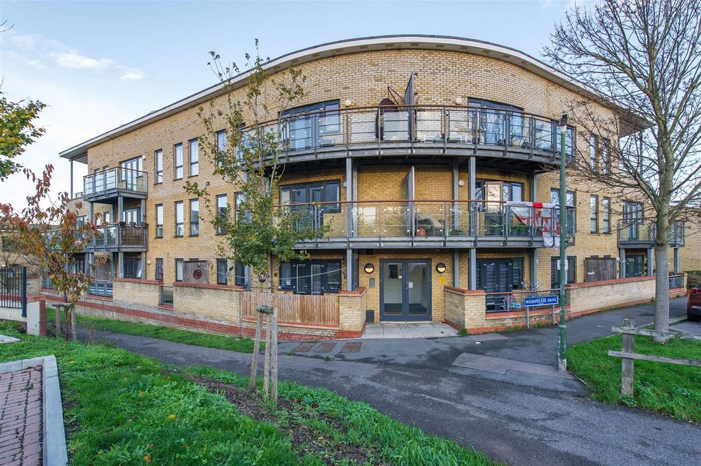 Property photo 2 of 12 18Woodpeckerdrive-01.Jpg