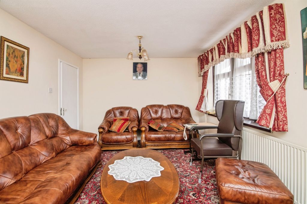 Property photo 3 of 13