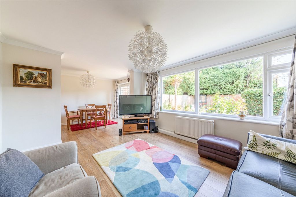 Property photo 2 of 19 Picture No. 12