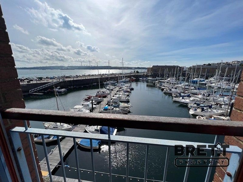 Additional image 10 of 3 bed flat to rent23 Agamemnon House, Nelson Quay, Milford Haven SA73