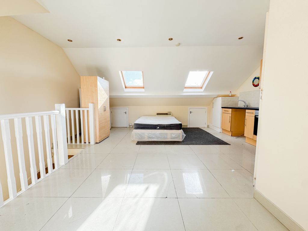 Property photo 1 of 6 Image