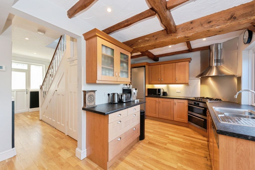 Property photo 3 of 19 Pbox-Img.Jpg