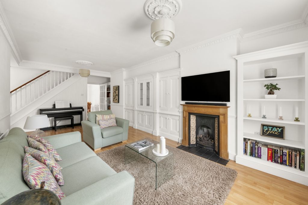 Property photo 2 of 20 Photo 18