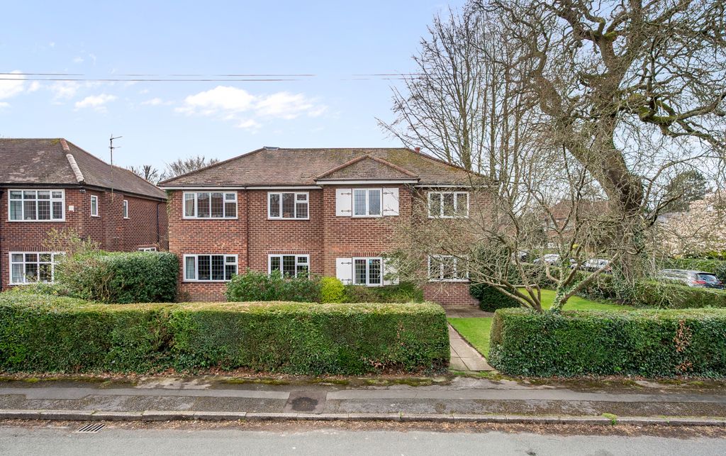 Property photo 1 of 19 5 Croft Road