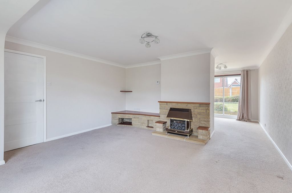 Property photo 2 of 16 1330866-10-6889Fec36A9A0