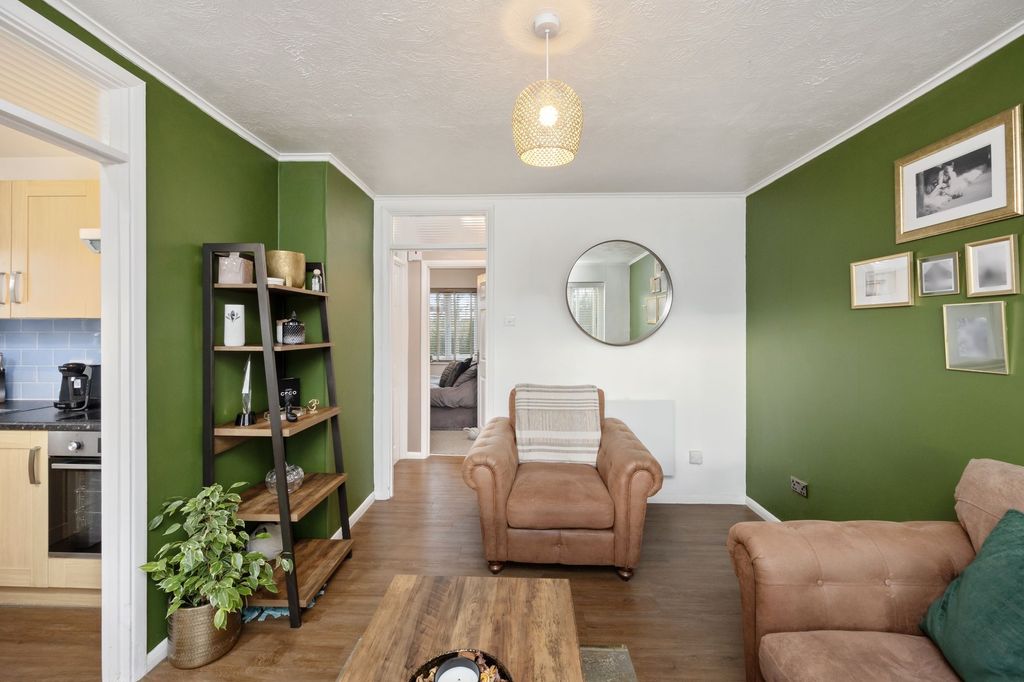 Property photo 2 of 13