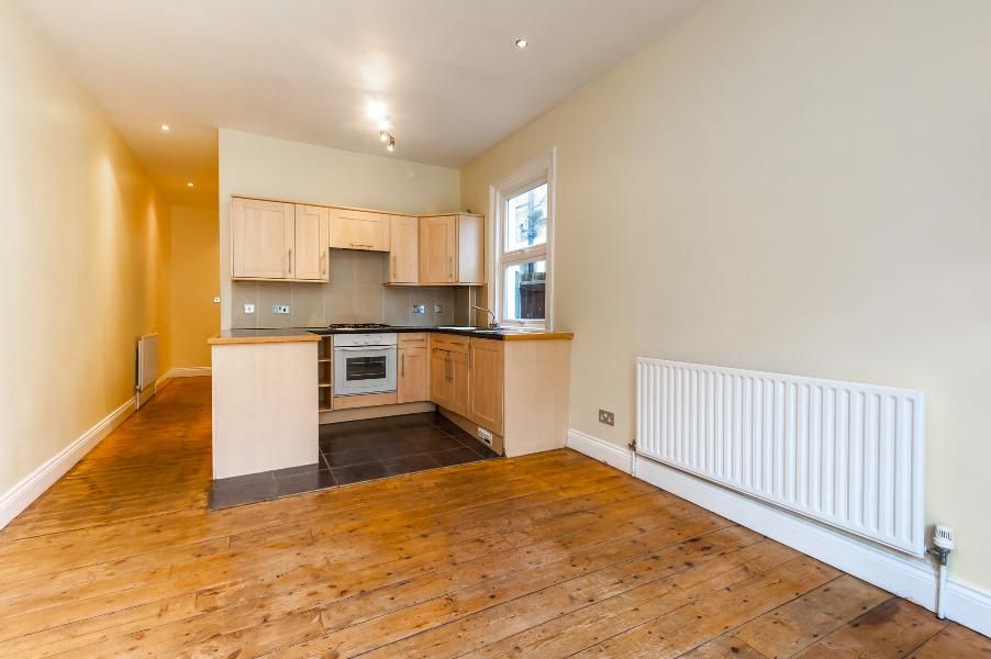 Property photo 3 of 11