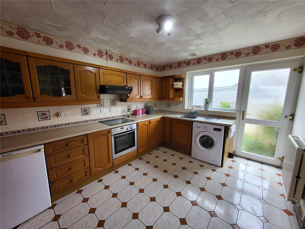Property photo 3 of 18 Picture No. 16