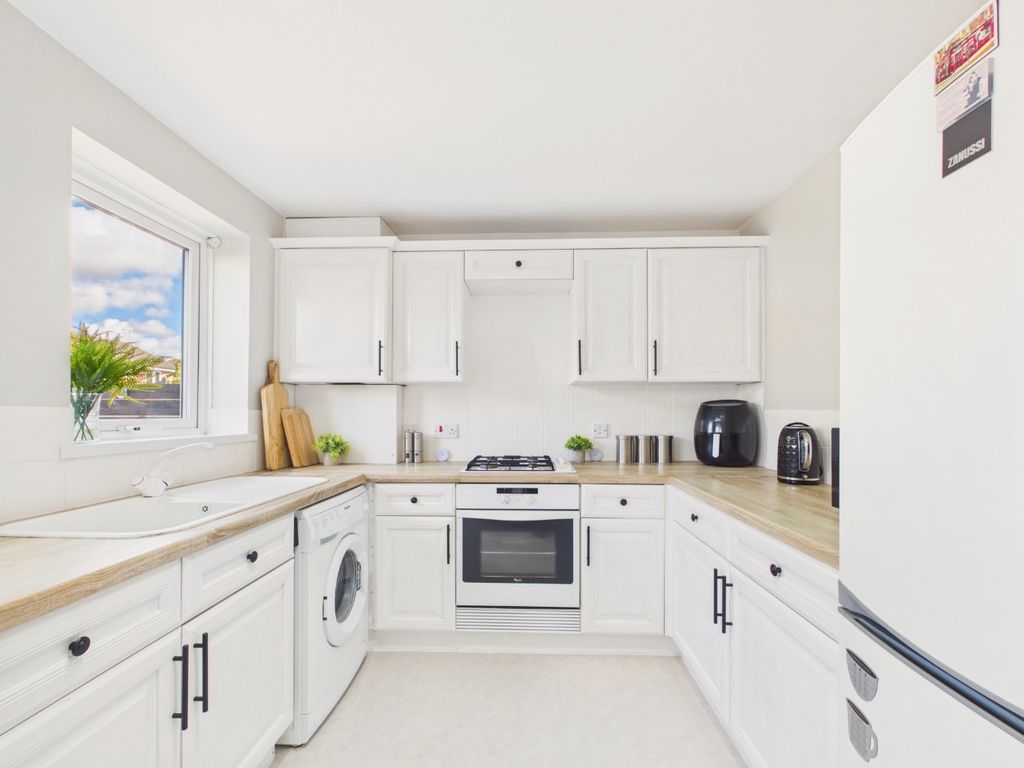 Property photo 3 of 17 5540975