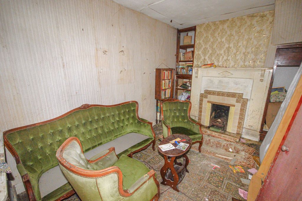 Property photo 2 of 20 Picture No. 04