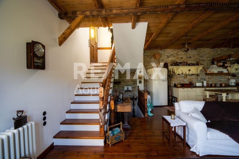 Property photo 3 of 28