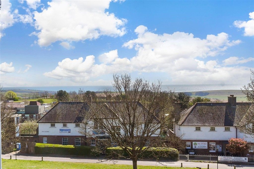 Property photo 1 of 10 Views