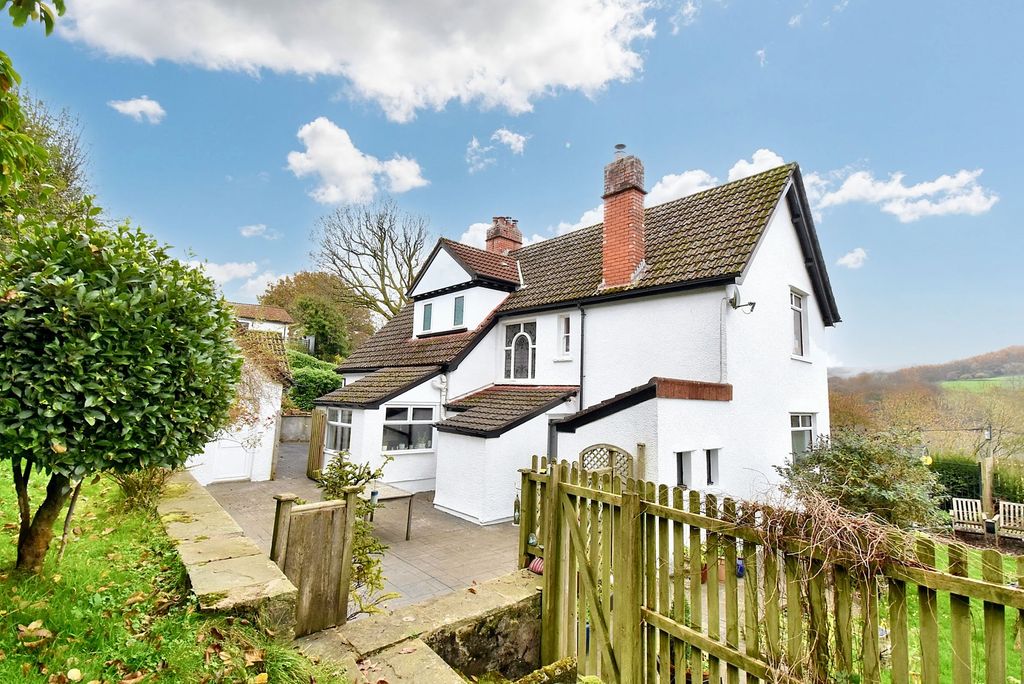 Property photo 1 of 49
