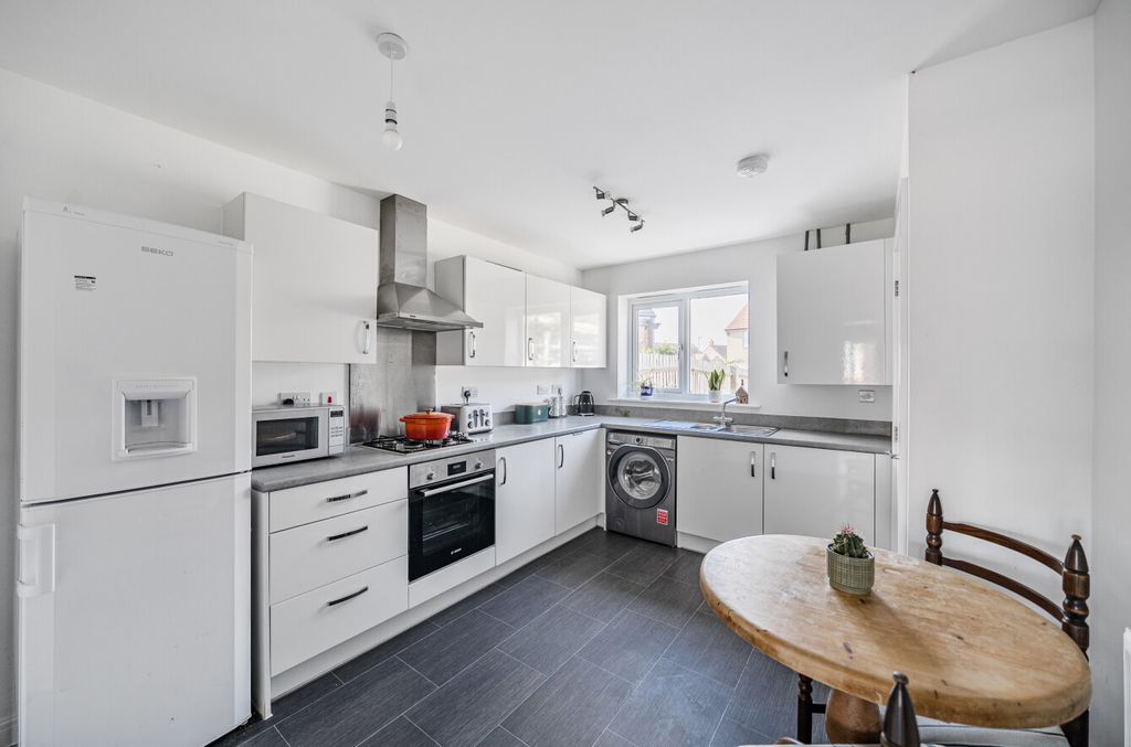 Property photo 2 of 13 Kitchen