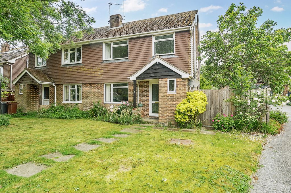 Property photo 1 of 14 1303083-2-683ee9A...